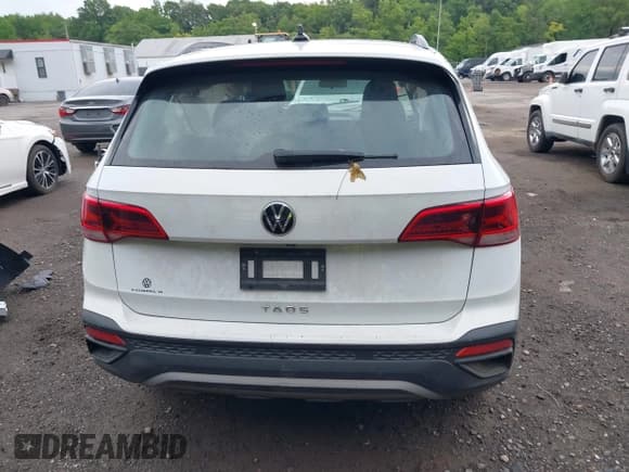 ✅ 2022 Volkswagen Taos S • VIN: 3VVCX7B28NM065426 • Lot: 42705586. Listed on IAAI with 127,624 mi. Free auction sales archive from the USA and detailed vehicle history report at DreamBid. Image 15.