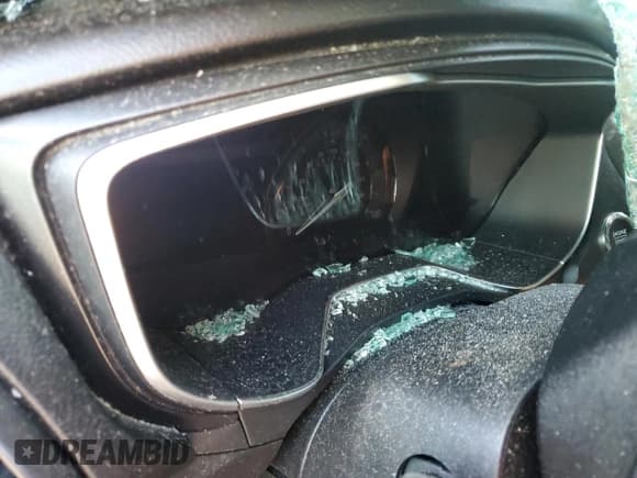 ✅ 2017 Ford Fusion Hybrid Titanium • VIN: 3FA6P0RU6HR267642 • Lot: 82504085. Listed on Copart with Not provided. Free auction sales archive from the USA and detailed vehicle history report at DreamBid. Image 9.