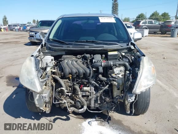 ✅ 2013 Nissan Versa S Plus • VIN: 3N1CN7AP0DL881295 • Lot: 42474410. Wystawiony na IAAI z przebiegiem 158 349 mil. Bezpłatny archiwum sprzedaży aukcyjnych z USA i szczegółowy raport historii pojazdu na DreamBid. Zdjęcie 13.