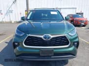 ✅ 2023 Toyota Highlander Hybrid LE • VIN: 5TDBBRCH3PS563043 • Lot: 42565847. Wystawiony na IAAI z przebiegiem 24 950 mil. Bezpłatny archiwum sprzedaży aukcyjnych z USA i szczegółowy raport historii pojazdu na DreamBid. Zdjęcie 12.