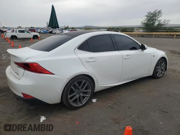 ✅ 2017 Lexus IS 350 • VIN: JTHCE1D26H5013235 • Lot: 65055085. Wystawiony na Copart z przebiegiem 149 567 mil. Bezpłatny archiwum sprzedaży aukcyjnych z USA i szczegółowy raport historii pojazdu na DreamBid. Zdjęcie 3.