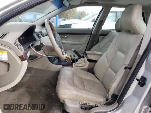 ✅ 2004 Volvo S80 • VIN: YV1TS59H541374028 • Lot: 78716874. Listed on Copart with 212,358 mi. Free auction sales archive from the USA and detailed vehicle history report at DreamBid. Image 7.