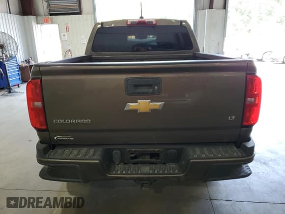 ✅ 2015 Chevrolet Colorado 2WD LT • VIN: 1GCGSBE36F1172298 • Лот: 68383754. Опубликован ранее на Copart с пробегом 145 851 миль. Бесплатный доступ к архиву аукционных продаж из США и подробный отчёт об истории автомобиля на DreamBid. Изображение 6.