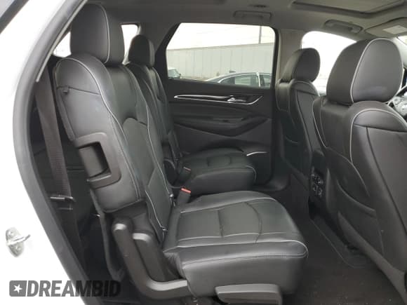 ✅ 2021 Buick Enclave Avenir • VIN: 5GAERDKW9MJ215382 • Lot: 81619605. Wystawiony na Copart z przebiegiem 44 840 mil. Bezpłatny archiwum sprzedaży aukcyjnych z USA i szczegółowy raport historii pojazdu na DreamBid. Zdjęcie 10.
