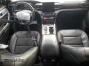 ✅ 2022 Ford Explorer Limited • VIN: 1FMSK7FH5NGA30355 • Lot: 92531105. Wystawiony na Copart z przebiegiem 54 812 mil. Bezpłatny archiwum sprzedaży aukcyjnych z USA i szczegółowy raport historii pojazdu na DreamBid. Zdjęcie 8.