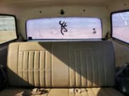 ✅ 1992 Ford Bronco XL • VIN: 1FMEU15N8NLA71761 • Lot: 61508904. Wystawiony na Copart z przebiegiem 181 426 mil. Bezpłatny archiwum sprzedaży aukcyjnych z USA i szczegółowy raport historii pojazdu na DreamBid. Zdjęcie 10.