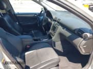 ✅ 2001 Mercedes-Benz C 230/260/280/320 • VIN: WDBRF61J41F104908 • Lot: 42003924. Wystawiony na IAAI z przebiegiem Nie podano. Bezpłatny archiwum sprzedaży aukcyjnych z USA i szczegółowy raport historii pojazdu na DreamBid. Zdjęcie 5.