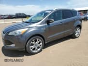 ✅ 2015 Ford Escape Titanium • VIN: 1FMCU9J91FUB72585 • Lot: 58250065. Wystawiony na Copart z przebiegiem 120 869 mil. Bezpłatny archiwum sprzedaży aukcyjnych z USA i szczegółowy raport historii pojazdu na DreamBid. Zdjęcie 1.