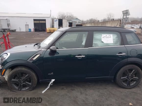 ✅ 2012 MINI Countryman S • VIN: WMWZC5C54CWL59384 • Lot: 43736215. Listed on IAAI with 57,590 mi. Free auction sales archive from the USA and detailed vehicle history report at DreamBid. Image 14.