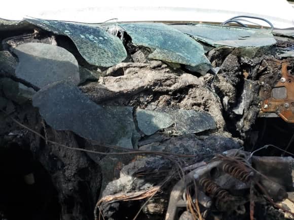 2011 Nissan Frontier SV z VIN 1N6AD0CU3BC410278, wystawiony jako Copart lot #67110945 z przebiegiem Nie podano mil oraz Szkoda całkowita • Salvage title. Historia ofert i sprzedaży dostępna na DreamBid. Obrazek 9.