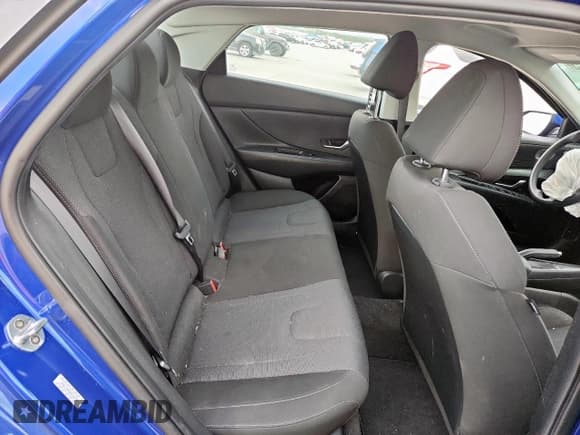 ✅ 2021 Hyundai Elantra SE • VIN: KMHLL4AG2MU116768 • Lot: 81332475. Listed on Copart with 39,735 mi. Free auction sales archive from the USA and detailed vehicle history report at DreamBid. Image 10.