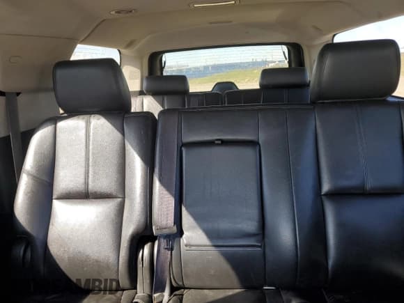 ✅ 2012 GMC Yukon XL SLT • VIN: 1GKS2LE7XCR318058 • Лот: 82142485. Опубликован ранее на Copart с пробегом 281 595 миль. Бесплатный доступ к архиву аукционных продаж из США и подробный отчёт об истории автомобиля на DreamBid. Изображение 10.