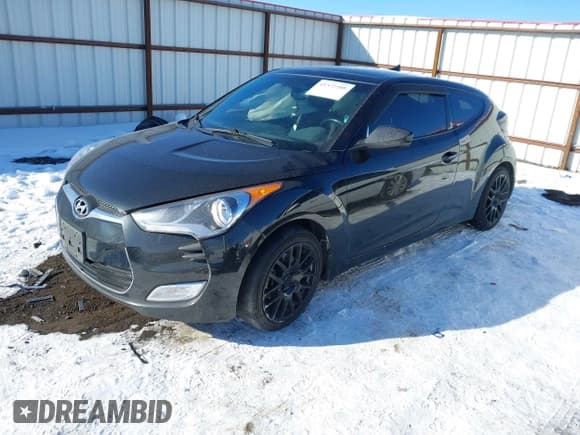 ✅ 2017 Hyundai Veloster • VIN: KMHTC6AD6HU323512 • Lot: 41572208. Wystawiony na IAAI z przebiegiem 92 086 mil. Bezpłatny archiwum sprzedaży aukcyjnych z USA i szczegółowy raport historii pojazdu na DreamBid. Zdjęcie 17.