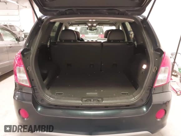 ✅ 2014 Chevrolet Captiva Sport LTZ • VIN: 3GNAL4EK8ES592607 • Lot: 41764416. Wystawiony na IAAI z przebiegiem 133 779 mil. Bezpłatny archiwum sprzedaży aukcyjnych z USA i szczegółowy raport historii pojazdu na DreamBid. Zdjęcie 18.