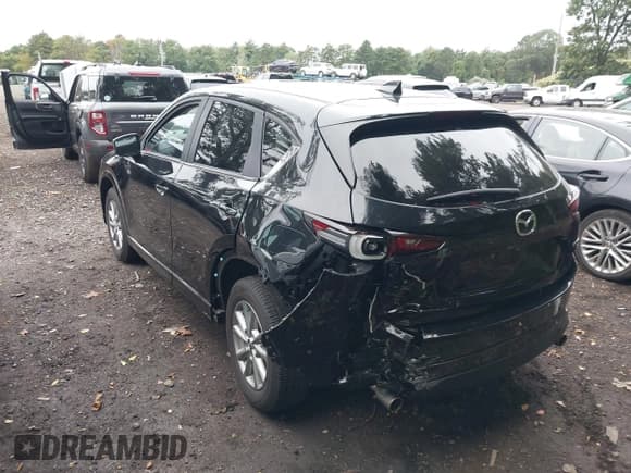 ✅ 2024 Mazda CX-5 S Carbon Edition • VIN: JM3KFBCL0R0432407 • Lot: 43172210. Wystawiony na IAAI z przebiegiem 22 759 mil. Bezpłatny archiwum sprzedaży aukcyjnych z USA i szczegółowy raport historii pojazdu na DreamBid. Zdjęcie 6.