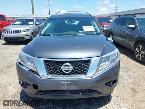 ✅ 2014 Nissan Pathfinder SV • VIN: 5N1AR2MNXEC605883 • Lot: 42661548. Listed on IAAI with 196,152 mi. Free auction sales archive from the USA and detailed vehicle history report at DreamBid. Image 12.