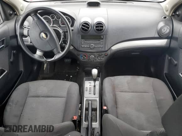 2009 Chevrolet Aveo 1LT z VIN KL1TD56E09B341294, wystawiony jako Copart lot #86139404 z przebiegiem 121 471 mil mil oraz Czysty tytuł • Clean title. Historia ofert i sprzedaży dostępna na DreamBid. Obrazek 8.