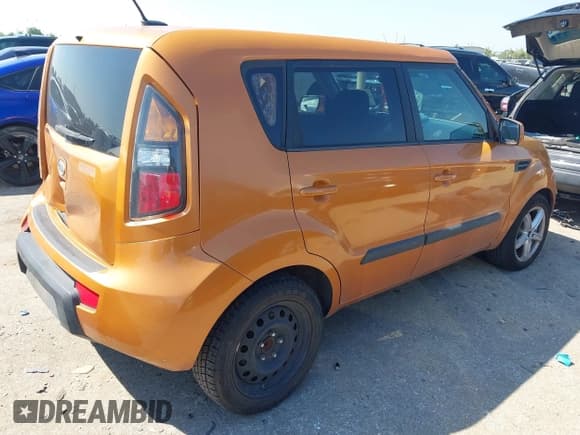 ✅ 2011 Kia Soul + • VIN: KNDJT2A23B7306059 • Лот: 43191926. Опубликован ранее на IAAI с пробегом 149 219 миль. Бесплатный доступ к архиву аукционных продаж из США и подробный отчёт об истории автомобиля на DreamBid. Изображение 4.