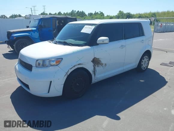 ✅ 2009 Scion xB • VIN: JTLKE50E491084421 • Lot: 43233841. Wystawiony na IAAI z przebiegiem 317 940 mil. Bezpłatny archiwum sprzedaży aukcyjnych z USA i szczegółowy raport historii pojazdu na DreamBid. Zdjęcie 2.