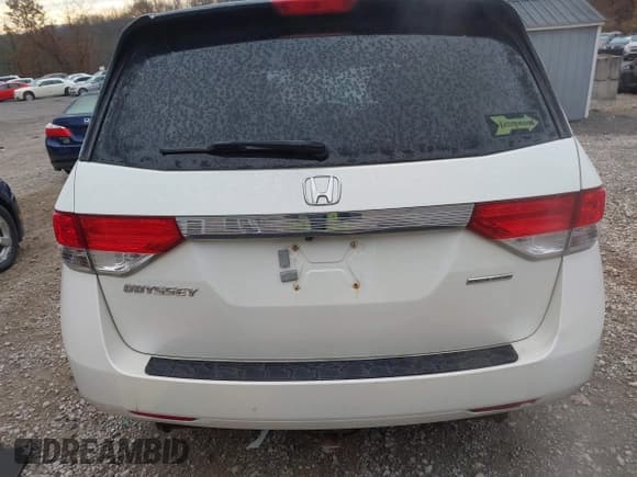 ✅ 2017 Honda Odyssey SE • VIN: 5FNRL5H31HB024475 • Лот: 43725188. Опубликован ранее на IAAI с пробегом 169 536 миль. Бесплатный доступ к архиву аукционных продаж из США и подробный отчёт об истории автомобиля на DreamBid. Изображение 16.