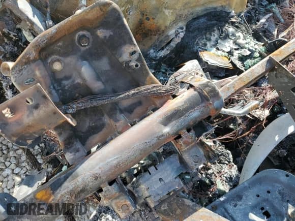 ✅ 2024 Ford F-250 XL • VIN: 1FT7X2AA3REE26813 • Lot: 56135665. Wystawiony na Copart z przebiegiem Nie podano. Bezpłatny archiwum sprzedaży aukcyjnych z USA i szczegółowy raport historii pojazdu na DreamBid. Zdjęcie 9.