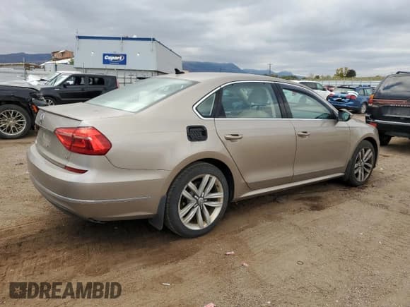 ✅ 2016 Volkswagen Passat SEL Premium • VIN: 1VWCS7A30GC028959 • Lot: 82275165. Listed on Copart with 97,505 mi. Free auction sales archive from the USA and detailed vehicle history report at DreamBid. Image 3.