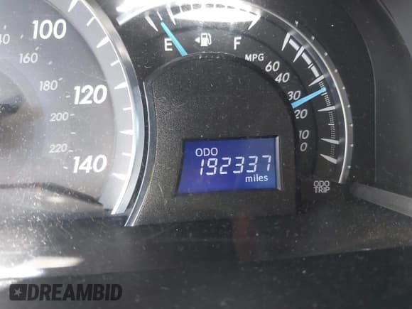 ✅ 2014 Toyota Camry LE • VIN: 4T4BF1FK9ER426180 • Лот: 43590712. Опубликован ранее на IAAI с пробегом 192 337 миль. Бесплатный доступ к архиву аукционных продаж из США и подробный отчёт об истории автомобиля на DreamBid. Изображение 15.