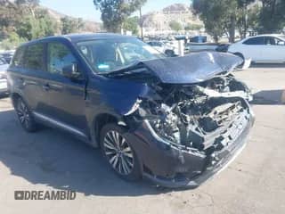 ✅ 2020 Mitsubishi Outlander ES • VIN: JA4AD2A31LZ018515 • Лот: 42539749. Опубликован ранее на IAAI с пробегом 157 245 миль. Бесплатный доступ к архиву аукционных продаж из США и подробный отчёт об истории автомобиля на DreamBid. Изображение 1.