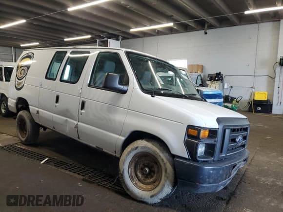 ✅ 2014 Ford Econoline Cargo Commercial • VIN: 1FTNE2EWXEDA97434 • Lot: 59083775. Listed on Copart with 88,754 mi. Free auction sales archive from the USA and detailed vehicle history report at DreamBid. Image 4.