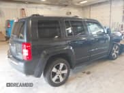 ✅ 2016 Jeep Patriot High Altitude • VIN: 1C4NJRFB7GD586294 • Lot: 43046842. Wystawiony na IAAI z przebiegiem 178 429 mil. Bezpłatny archiwum sprzedaży aukcyjnych z USA i szczegółowy raport historii pojazdu na DreamBid. Zdjęcie 4.