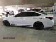 2015 Hyundai Genesis 5.0L z VIN KMHGN4JF3FU060510, wystawiony jako Copart lot #82388214 z przebiegiem 92 439 mil mil oraz Czysty tytuł • Clean title. Historia ofert i sprzedaży dostępna na DreamBid. Obrazek 2.