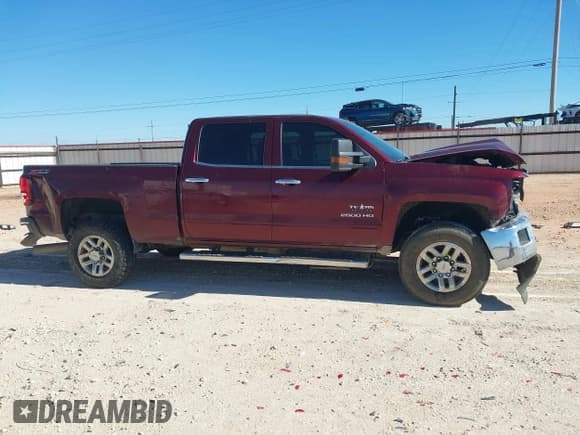 ✅ 2017 Chevrolet Silverado 2500HD LT • VIN: 1GC1KVEY6HF149323 • Lot: 43544222. Listed on IAAI with Not provided. Free auction sales archive from the USA and detailed vehicle history report at DreamBid. Image 13.