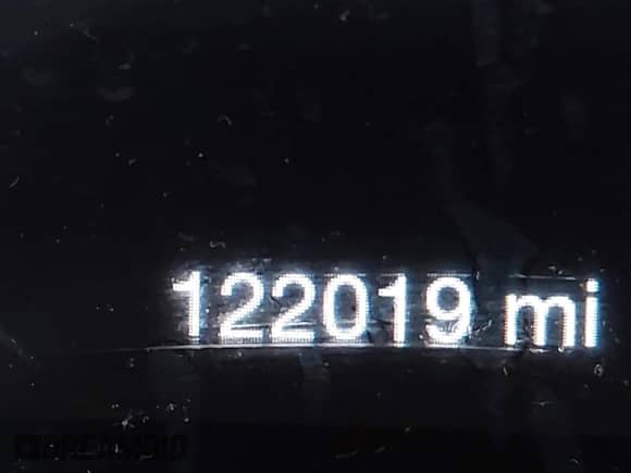 2018 Jeep Grand Cherokee Laredo E z VIN 1C4RJEAG8JC300432, wystawiony jako IAAI lot #43313007 z przebiegiem 122 019 mil mil oraz . Historia ofert i sprzedaży dostępna na DreamBid. Obrazek 15.