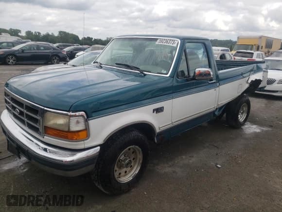 ✅ 1996 Ford F-150 • VIN: 2FTEF15N4TCA01681 • Lot: 70951194. Wystawiony na Copart z przebiegiem 102 388 mil. Bezpłatny archiwum sprzedaży aukcyjnych z USA i szczegółowy raport historii pojazdu na DreamBid. Zdjęcie 1.