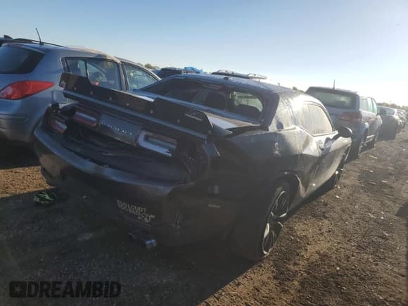 ✅ 2017 Dodge Challenger R/T • VIN: 2C3CDZBT0HH531692 • Лот: 82260175. Опубликован ранее на Copart с пробегом 154 639 миль. Бесплатный доступ к архиву аукционных продаж из США и подробный отчёт об истории автомобиля на DreamBid. Изображение 3.