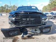 ✅ 2019 Ram 2500 Laramie • VIN: 3C6UR5NL3KG600668 • Lot: 43692450. Listed on IAAI with 33,211 mi. Free auction sales archive from the USA and detailed vehicle history report at DreamBid. Image 6.