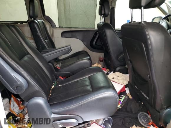 ✅ 2011 Chrysler Town & Country Touring L • VIN: 2A4RR8DG3BR630391 • Lot: 93017175. Wystawiony na Copart z przebiegiem 187 618 mil. Bezpłatny archiwum sprzedaży aukcyjnych z USA i szczegółowy raport historii pojazdu na DreamBid. Zdjęcie 11.