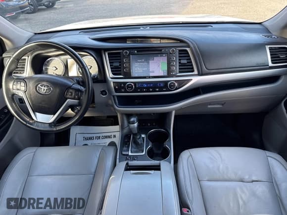 ✅ 2015 Toyota Highlander XLE • VIN: 5TDJKRFHXFS168878 • Лот: 43732761. Опубликован ранее на IAAI с пробегом 241 991 миль. Бесплатный доступ к архиву аукционных продаж из США и подробный отчёт об истории автомобиля на DreamBid. Изображение 6.