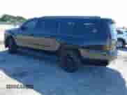 2017 Chevrolet Suburban LT z VIN 1GNSCHKC0HR150971, wystawiony jako IAAI lot #42064455 z przebiegiem 77 143 mil mil oraz . Historia ofert i sprzedaży dostępna na DreamBid. Obrazek 3.