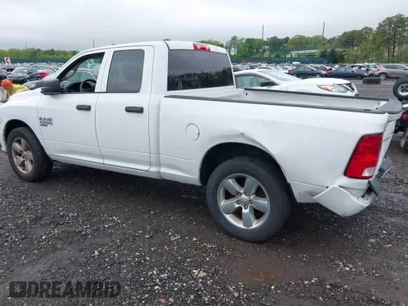2019 Ram 1500 Tradesman with VIN 1C6RR7FG5KS636714, listed as a IAAI auction lot 42270900 with 55,175 mi miles and . Bid and sale history available at DreamBid. Image 3.