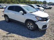 ✅ 2022 Chevrolet Trax LS • VIN: KL7CJNSM0NB550430 • Lot: 82180955. Listed on Copart with 62,479 mi. Free auction sales archive from the USA and detailed vehicle history report at DreamBid. Image 4.