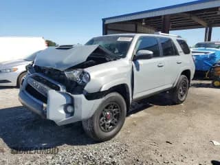✅ 2017 Toyota 4Runner SR5 • VIN: JTEBU5JR2H5456034 • Лот: 86085535. Опубликован ранее на Copart с пробегом 114 130 миль. Бесплатный доступ к архиву аукционных продаж из США и подробный отчёт об истории автомобиля на DreamBid. Изображение 1.