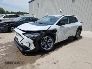 ✅ 2025 Subaru Solterra Limited • VIN: JTMABABA1SA094607 • Lot: 63019985. Wystawiony na Copart z przebiegiem 3 265 mil. Bezpłatny archiwum sprzedaży aukcyjnych z USA i szczegółowy raport historii pojazdu na DreamBid. Zdjęcie 1.