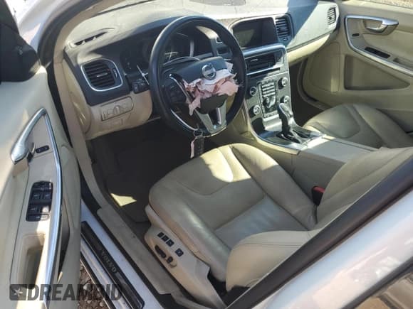 ✅ 2015 Volvo S60 T5 Drive-E Platinum • VIN: YV140MFD8F1301468 • Lot: 89196925. Listed on Copart with Not provided. Free auction sales archive from the USA and detailed vehicle history report at DreamBid. Image 8.