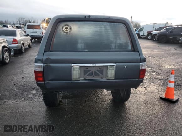 ✅ 1990 Toyota 4Runner • VIN: JT3VN39W8L0033465 • Lot: 87031474. Listed on Copart with 206,614 mi. Free auction sales archive from the USA and detailed vehicle history report at DreamBid. Image 6.