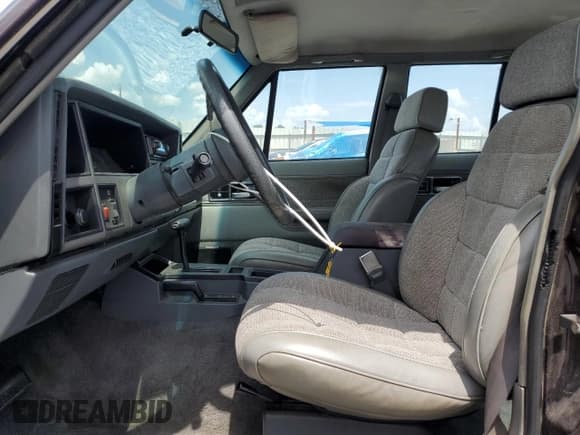 ✅ 1991 Jeep Cherokee • VIN: 1J4FJ58S0ML565423 • Lot: 58536615. Listed on Copart with 226,819 mi. Free auction sales archive from the USA and detailed vehicle history report at DreamBid. Image 7.