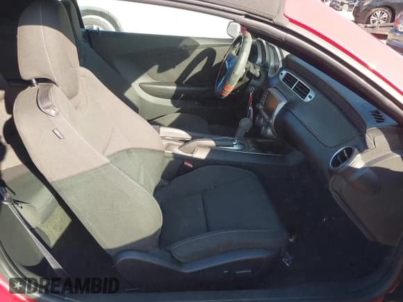 ✅ 2015 Chevrolet Camaro LT • VIN: 2G1FD3D3XF9105866 • Lot: 43492732. Wystawiony na IAAI z przebiegiem 52 281 mil. Bezpłatny archiwum sprzedaży aukcyjnych z USA i szczegółowy raport historii pojazdu na DreamBid. Zdjęcie 5.