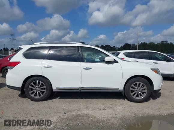 ✅ 2015 Nissan Pathfinder S • VIN: 5N1AR2MN1FC683292 • Lot: 41964246. Wystawiony na IAAI z przebiegiem 155 326 mil. Bezpłatny archiwum sprzedaży aukcyjnych z USA i szczegółowy raport historii pojazdu na DreamBid. Zdjęcie 13.
