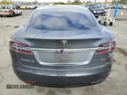 ✅ 2018 Tesla Model S 75D • VIN: 5YJSA1E29JF292644 • Lot: 85083745. Wystawiony na Copart z przebiegiem 83 400 mil. Bezpłatny archiwum sprzedaży aukcyjnych z USA i szczegółowy raport historii pojazdu na DreamBid. Zdjęcie 6.
