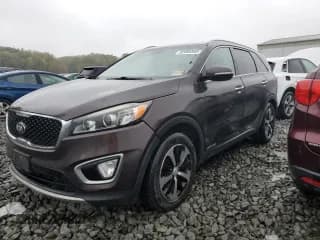 ✅ 2016 Kia Sorento EX • VIN: 5XYPHDA53GG114510 • Лот: 82469355. Опубликован ранее на Copart с пробегом 133 479 миль. Бесплатный доступ к архиву аукционных продаж из США и подробный отчёт об истории автомобиля на DreamBid. Изображение 1.